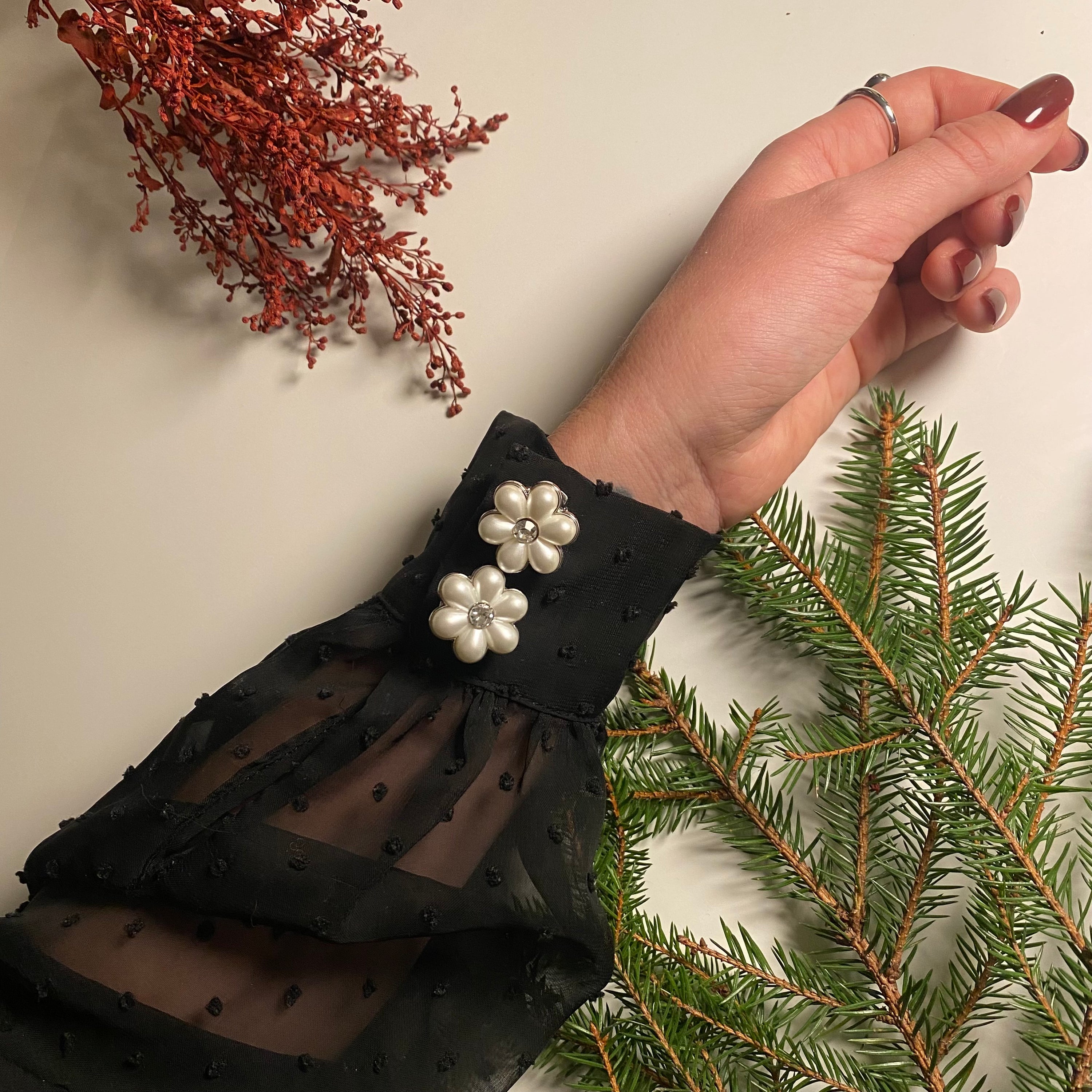 Josefine Knappsmycke Vit