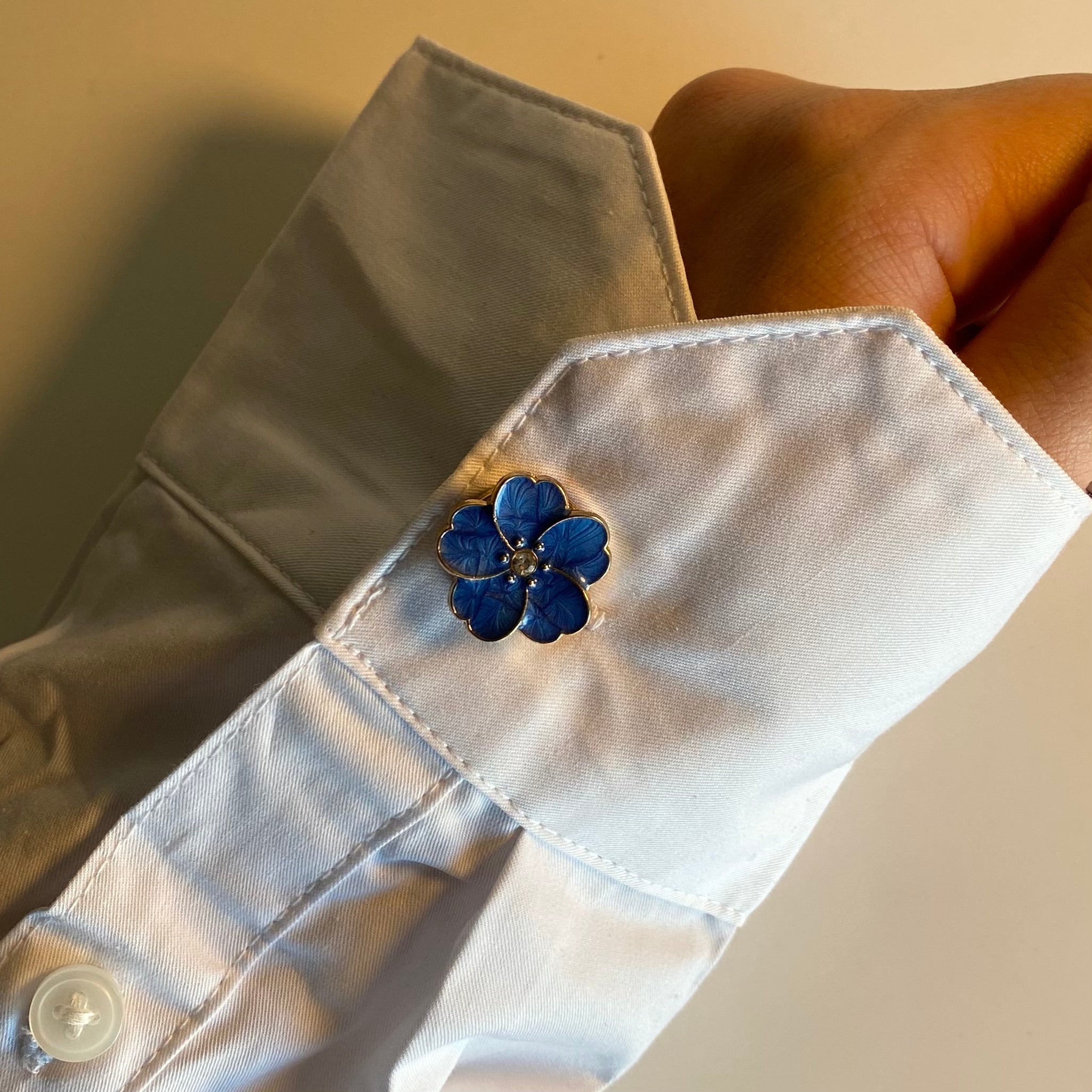 Bella Knappsmycke Blå