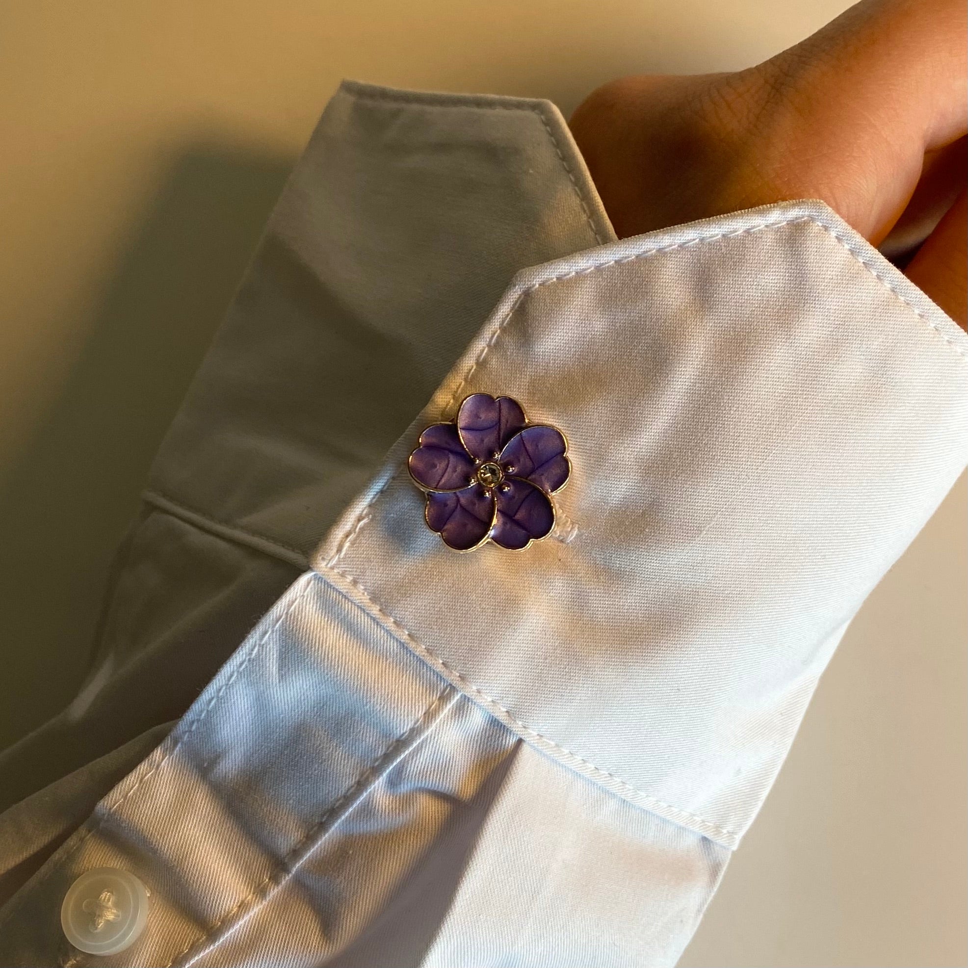 Bella Knappsmycke Lila