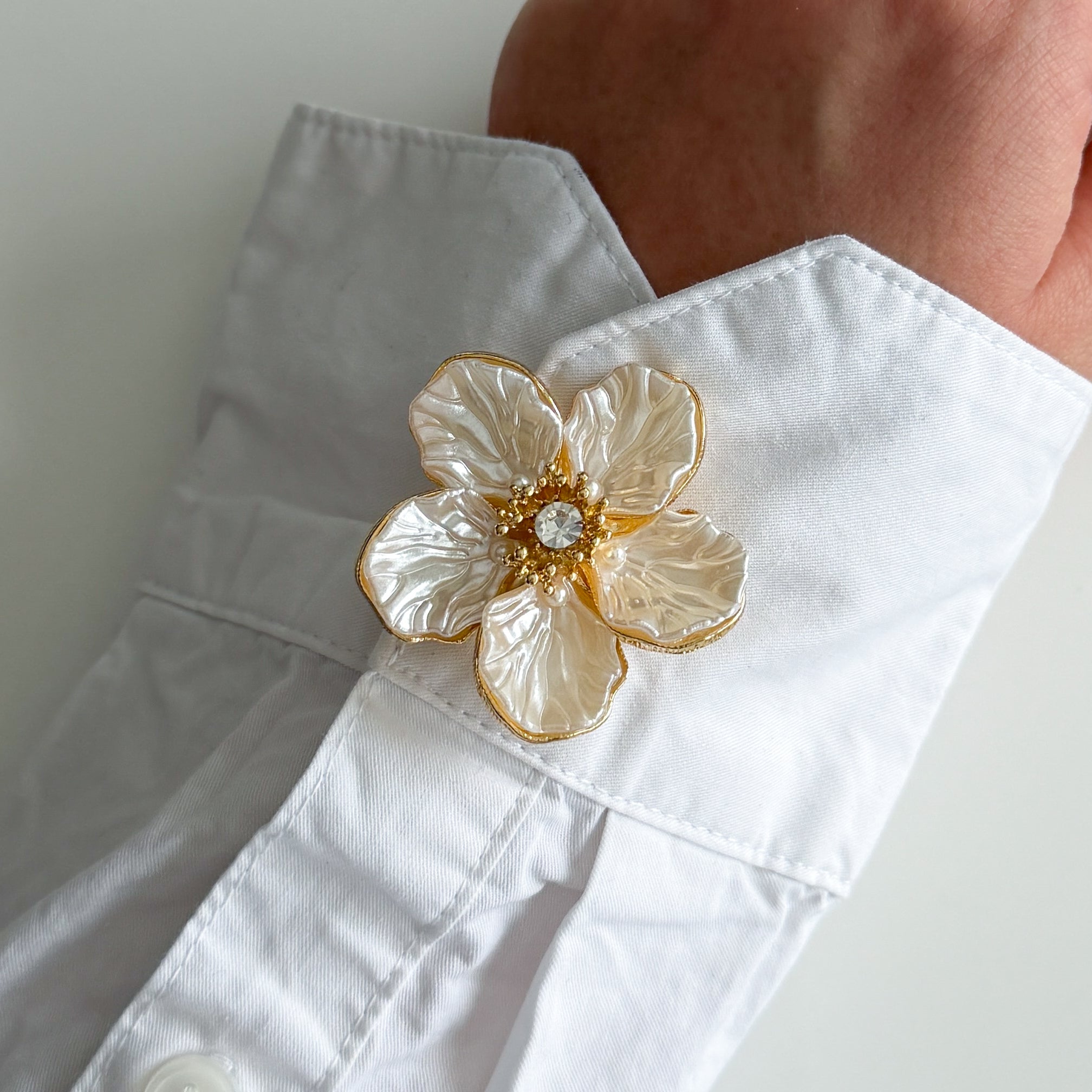 Lotta Knappsmycke Guld